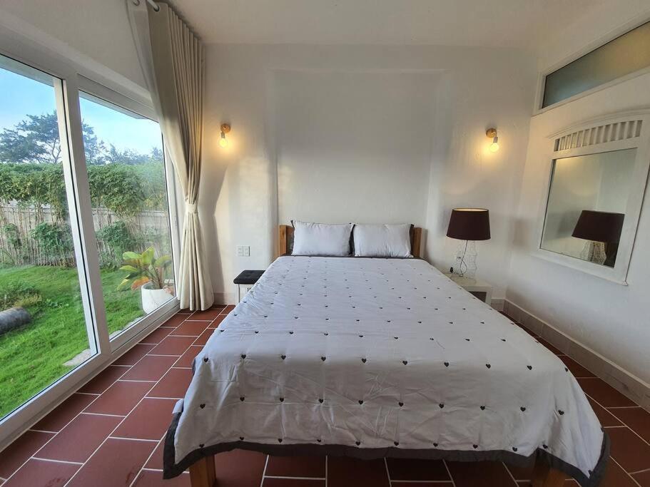 Ho Lan Retreat, Villa Mat Bien Danh Cho 8 Nguoi. Pho Tri Exterior foto